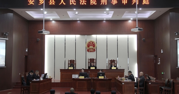 推门听庭”强素能，评议研讨促提升